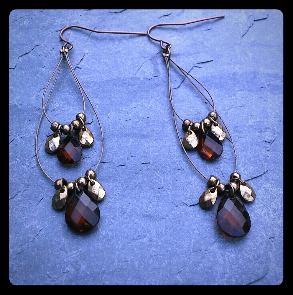 Brown and Gold tone earring